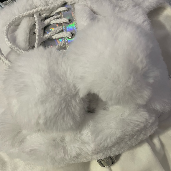 Rave EDC Polarbear Backpack - Picture 5 of 10